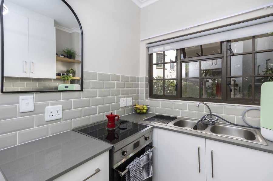 2 Bedroom Property for Sale in Roundhay Western Cape